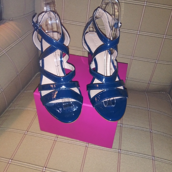 J. Crew Shoes - J. Crew Navy Blue Patent (Genuine Leather) Sandal